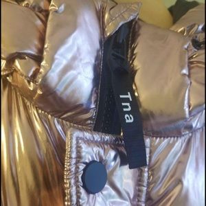 Tna aritzia super puff jacket